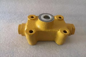 14X-49-00010 Bulldozer D65-P12 Steering Pressure Reducing Valve